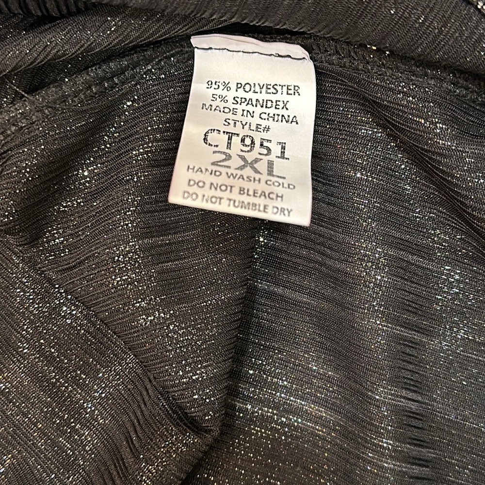 Metallic Star Pearl Top. - Picture 7 of 7